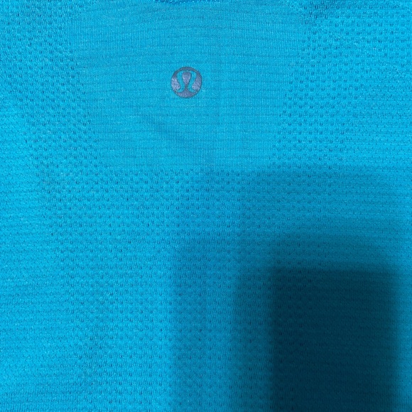 Lululemon Athletica TShirt - Picture 7 of 7